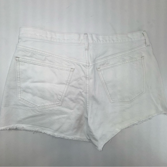 Universal Thread 90s Baggy Jean shorts White Distressed Size 14 - Picture 9 of 14
